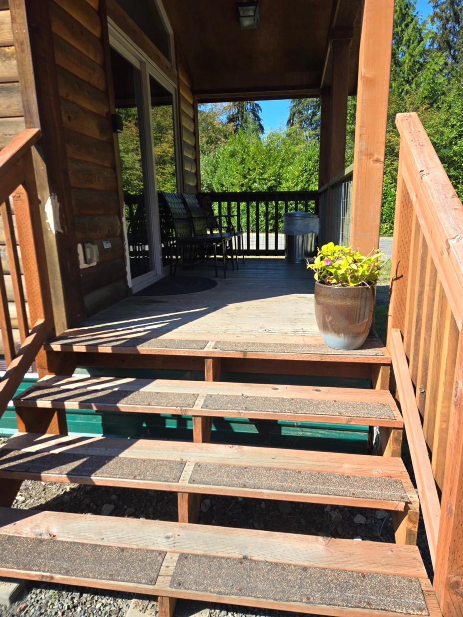 The Bogi Bear Inn Forks Extérieur photo
